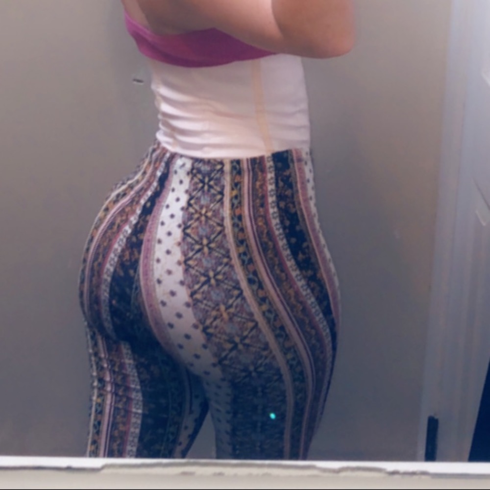 Sky and Sparrow flare leggings